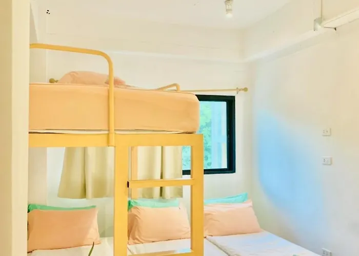 Lazy Sunday Khaosan Apartment *