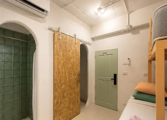 Lazy Sunday Khaosan Apartment